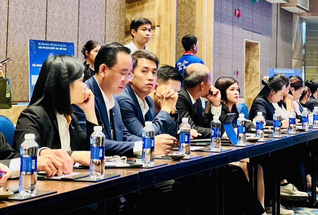 Khách mời tham gia Hội nghị Lữ hành toàn quốc năm 2025
