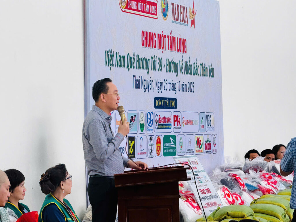 Ông Nguyễn Ngọc Tấn - Chủ tịch CLB Du lịch Doanh nhân trẻ Việt Nam phát biểu tại buổi thiện nguyện