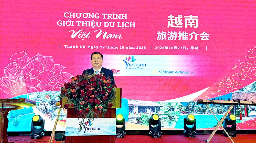 Năm 2025, Cục Du lịch Quốc gia Việt Nam thực hiện nhiều chương trình giới thiệu du lịch Việt Nam tại nước ngoài