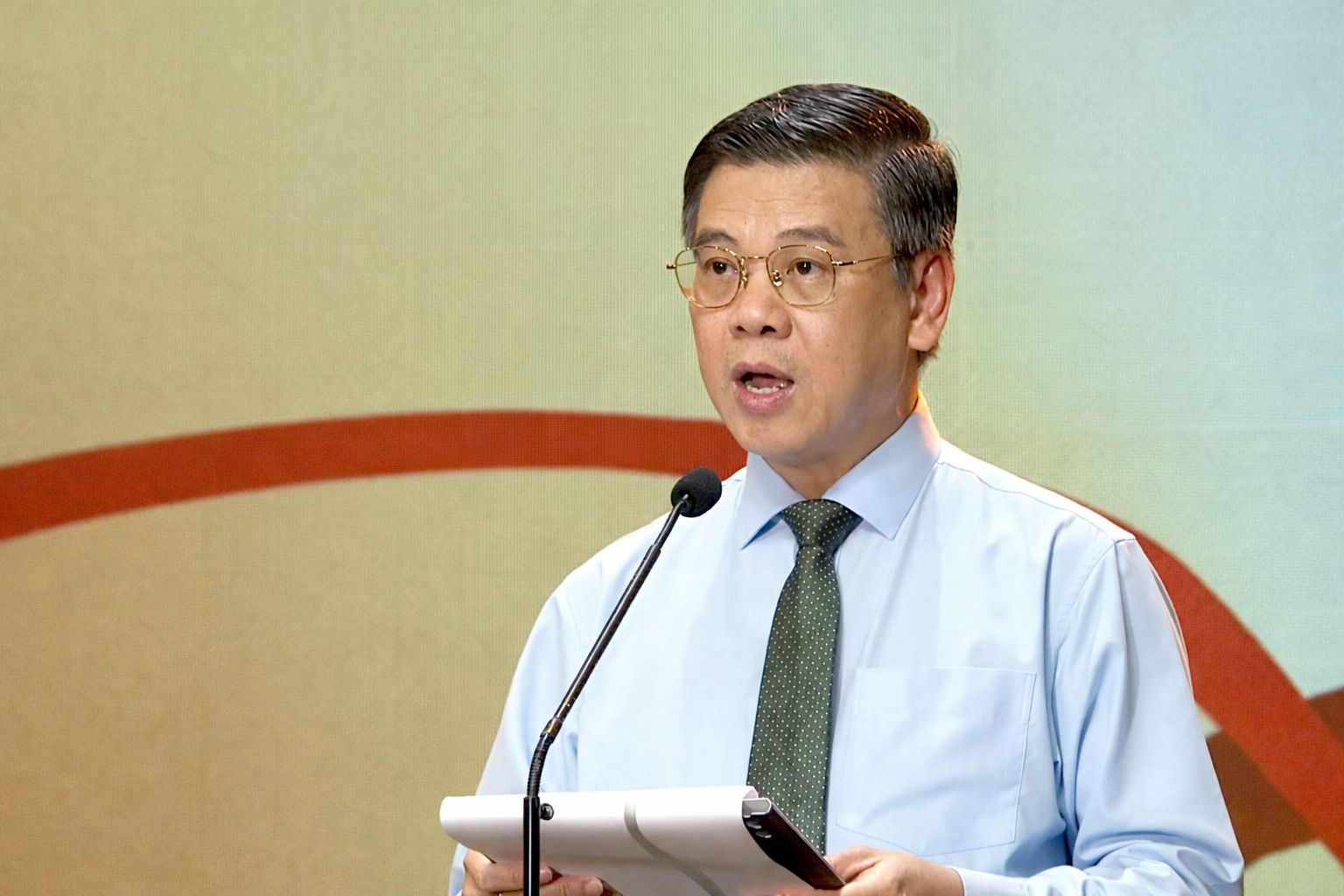 Phó Chủ tịch UBND TPHCM Nguyễn Văn Dũng phát biểu tại đêm Chung kết hội thi.